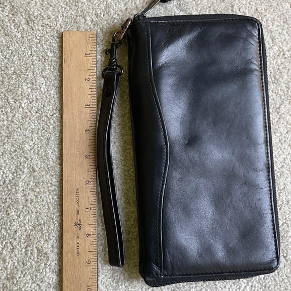 Scully Passport Wallet Black - Picture 14 of 14